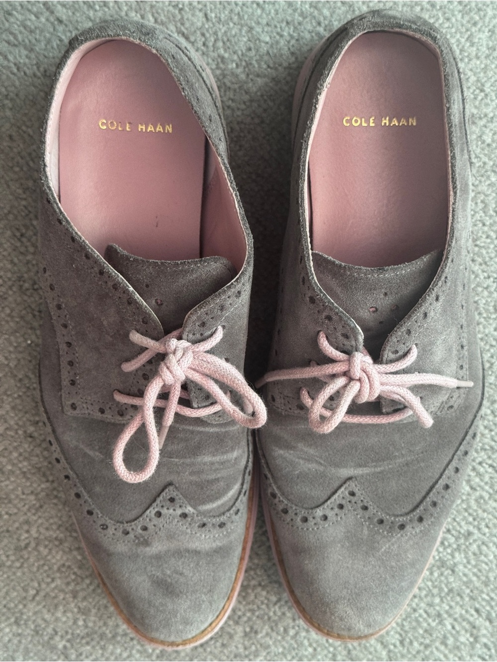 Cole Haan Gray Suede Wingtip Oxfords with Pink Lining and Laces Size US7